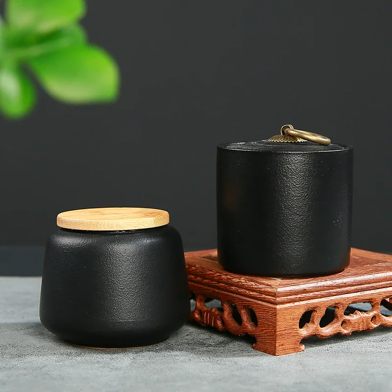 Black Ceramic Tea Pot Frosted Sealed Jar with Lid Japanese Retro Candy Snack Dried Fruit Medicinal Storage Jar Home Decoration