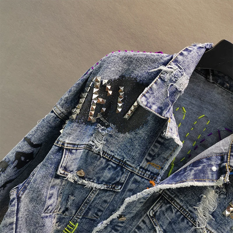 Manual Rivet Beaded Line Tassel Letter Graffiti Print Women Denim Jacket Spring Autumn 2024 Casual Hole Denim Jacket Veste Femme