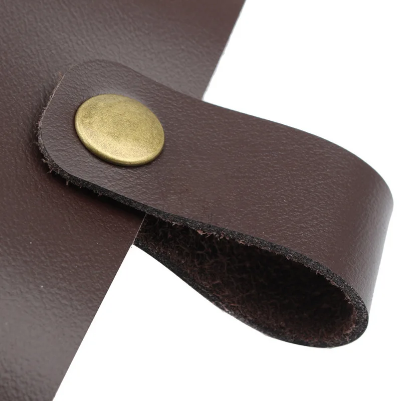 Protector Zapato Moto Cuero PU Universal - usage example