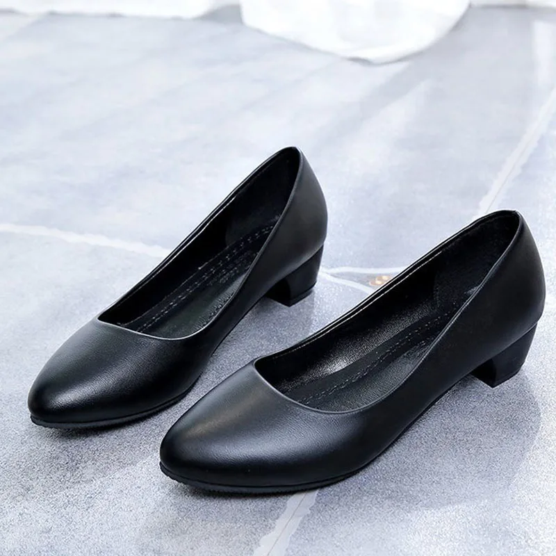 Black low heels PU leather works shoes woman professional women\'s shoes round head wedge pumps shoes women large size  WSH3181