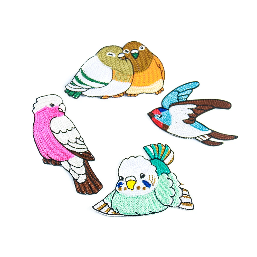 Fine 1pcs Lovely Bird Patches Sewing On Iron On Embroidered Applique Cute Fabric Patch Clothes Bags DIY Decoration Patches