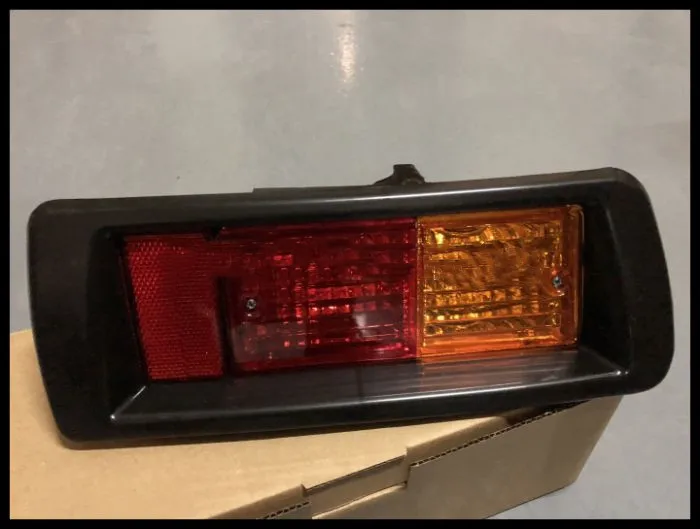 

eOsuns Led rear bumper light assembly brake lights turn signals for Toyota Land Cruiser Prado LC90 3400 2700 98-02