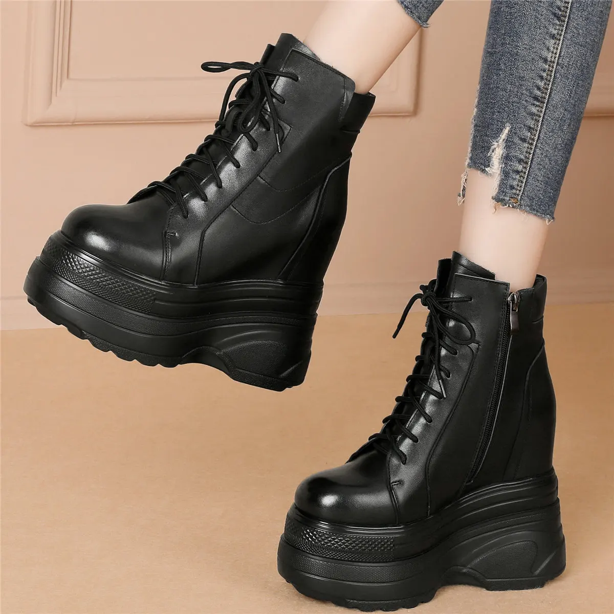 

Winter Fashion Sneakers Women Lace Up Genuine Leather High Heel Snow Boots Female High Top Round Toe Platform Pumps Casual Shoes