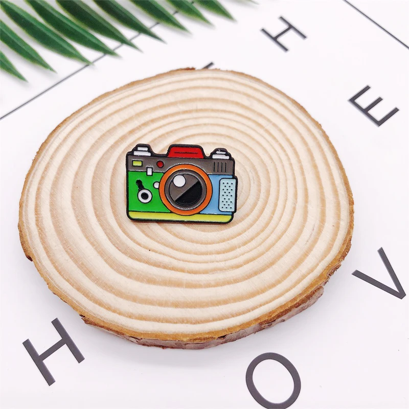 Cartoon Creative Photography Lovers Camera Camera Enamel Brooch Red Green Gray Alloy Badge Clothes Bag Cute Pin Jewelry Gift