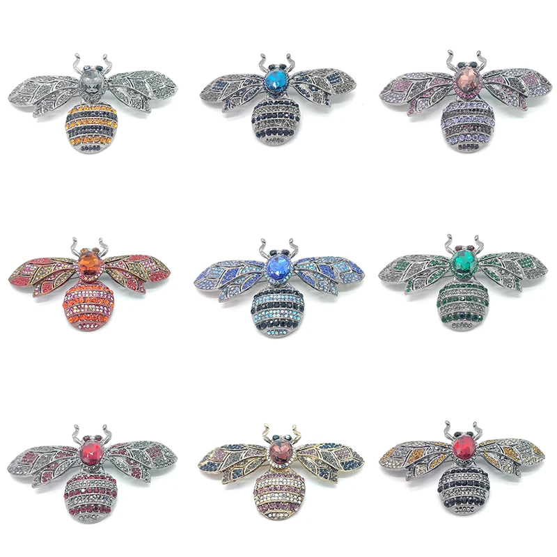 Winter Medium PD Brooch Bee Stone Zircon Enamel Pins New Year Gift for Coat Sweater Apparel Accessories Butterfly Design