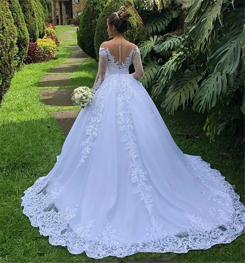 Robe de mariée bouffante à manches longues 2020, tenue de mariage modeste à effet d'illusion, coupe trapèze, avec des appliques transparentes, longues froncées