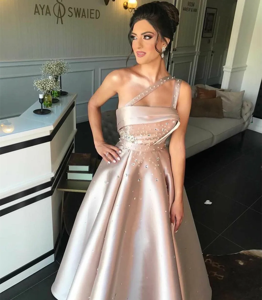 

Элегантные короткие вечерние платья трапециевидной формы с бисером и карманами, атласное платье без рукавов чайной длины, вечернее платье для женщин