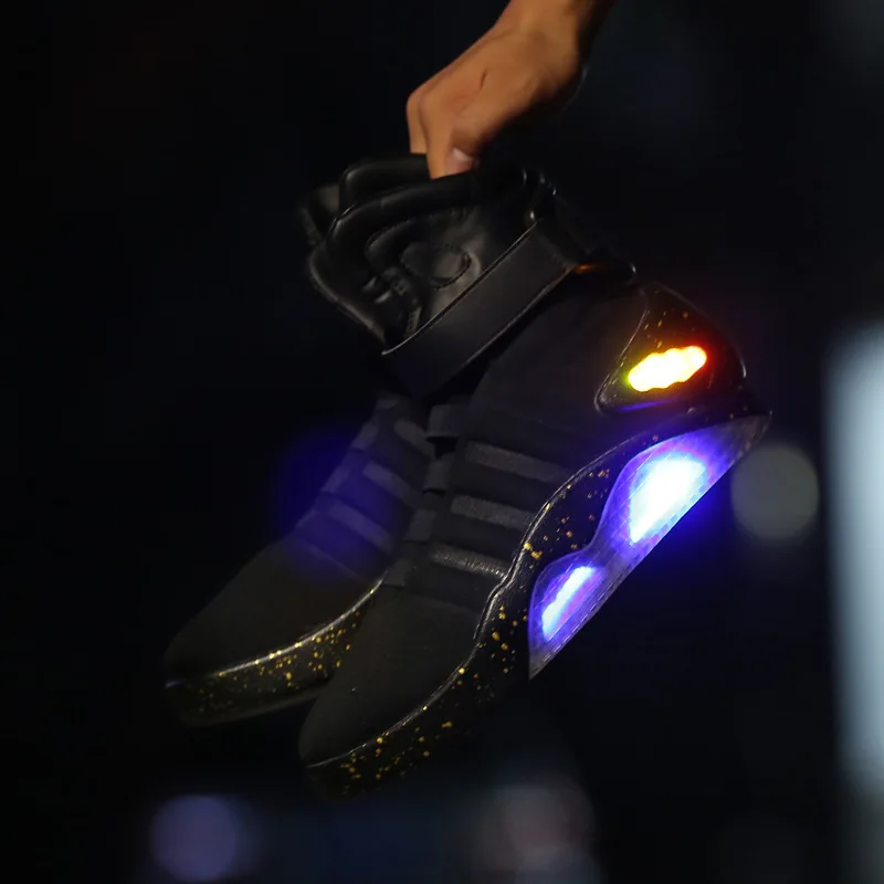 Chaussures de basket-ball lumineuses à LED pour hommes, baskets montantes, chaussures de cosplay, \