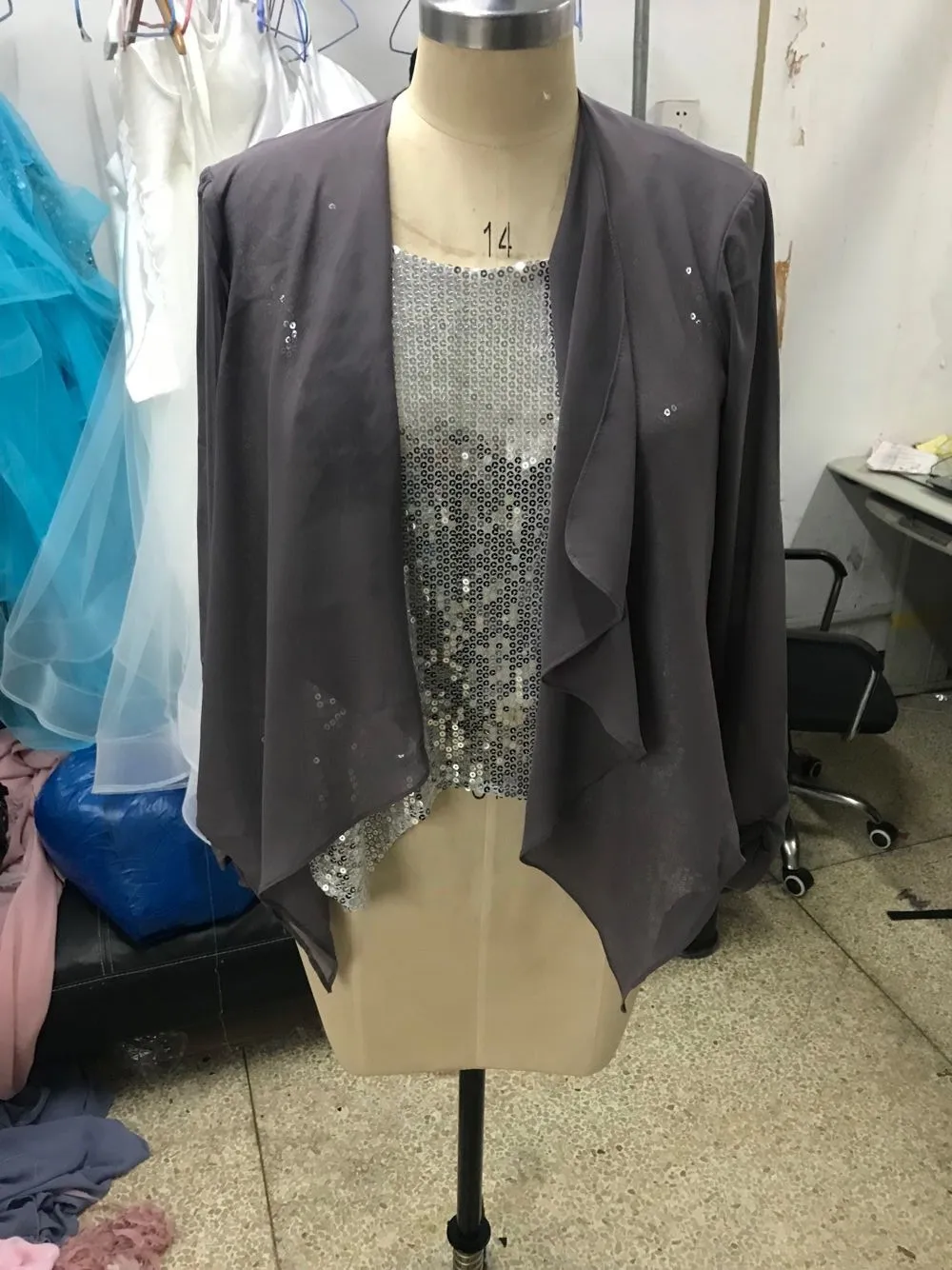 Foto real Vestidos para madre de la novia Elegante gasa con lentejuelas 2 piezas Tallas grandes para vestido de invitados de fiesta de boda con chaqueta 2025