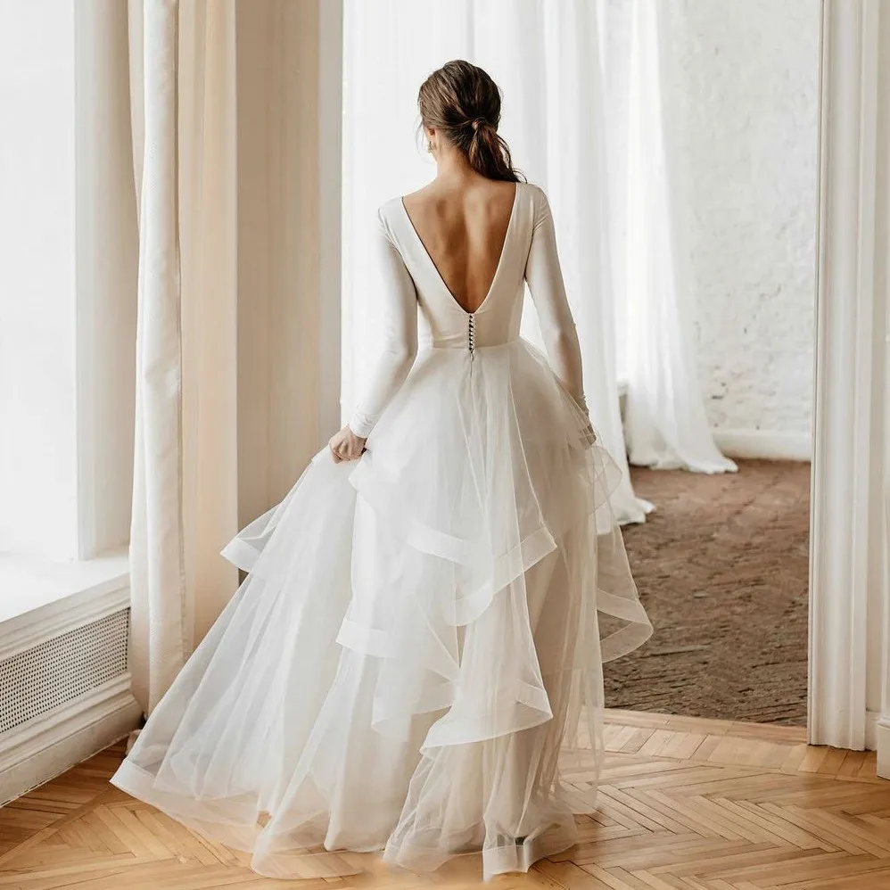 Simple Deep V-Neck Tulle Wedding Dress Long Sleeves Backless Satin Wedding Gown 2022 Elegant Tiered Bridal Dress