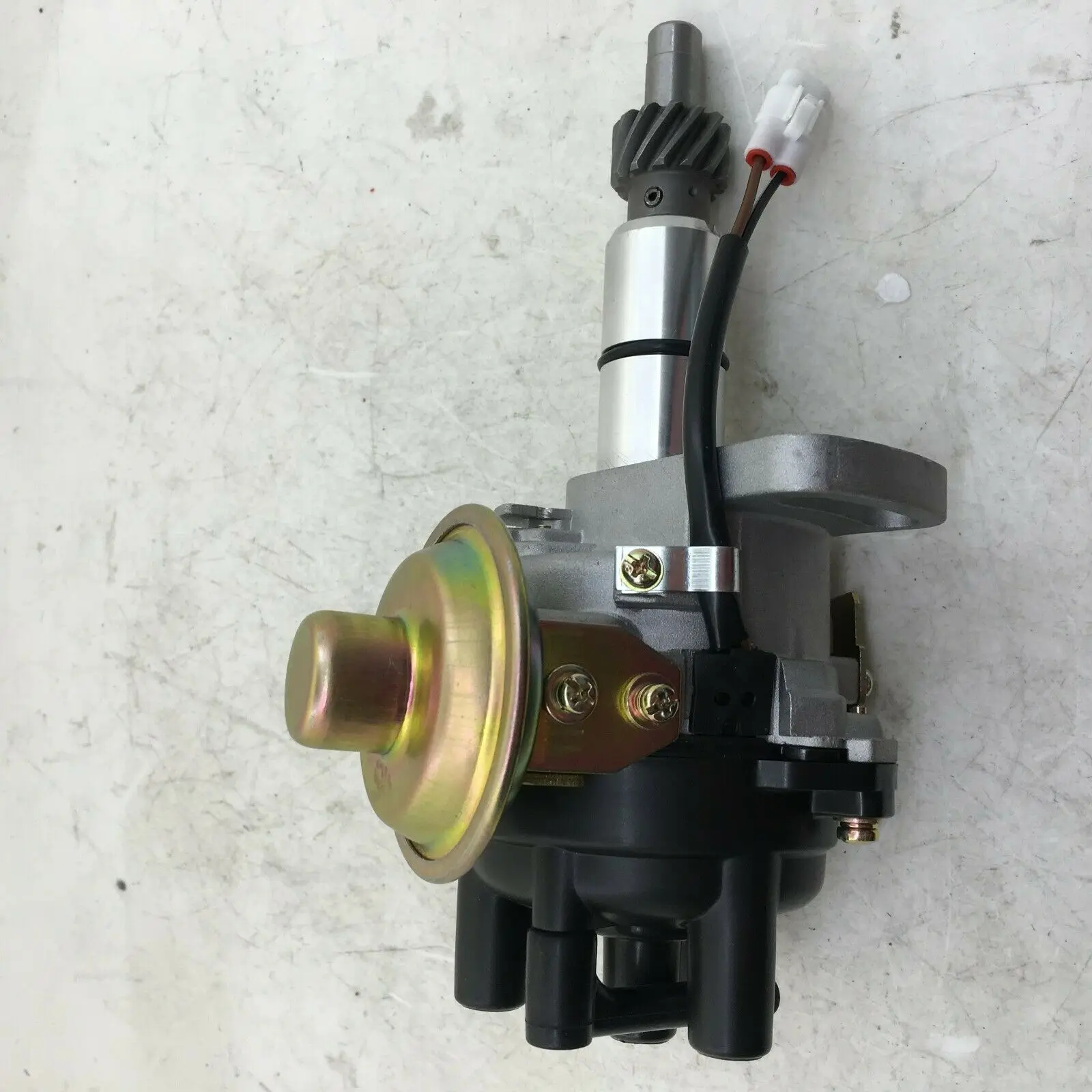 

new Distributor for Suzuki Carry F6A & Mitsubishi U42T 660cc engine Jimny JA71 complete distributor 3 CYLINDERS