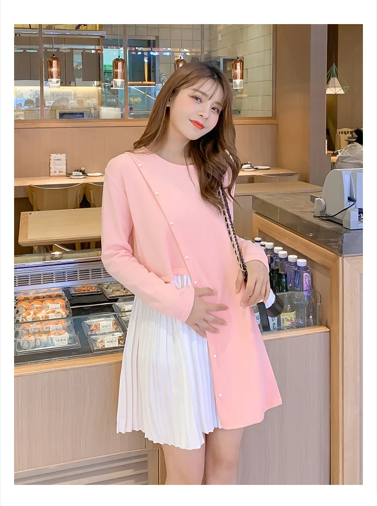 Autumn and winter maternity dress sweet pearl buckle knit stitching dress new Korean fashion loose pregnancy dress