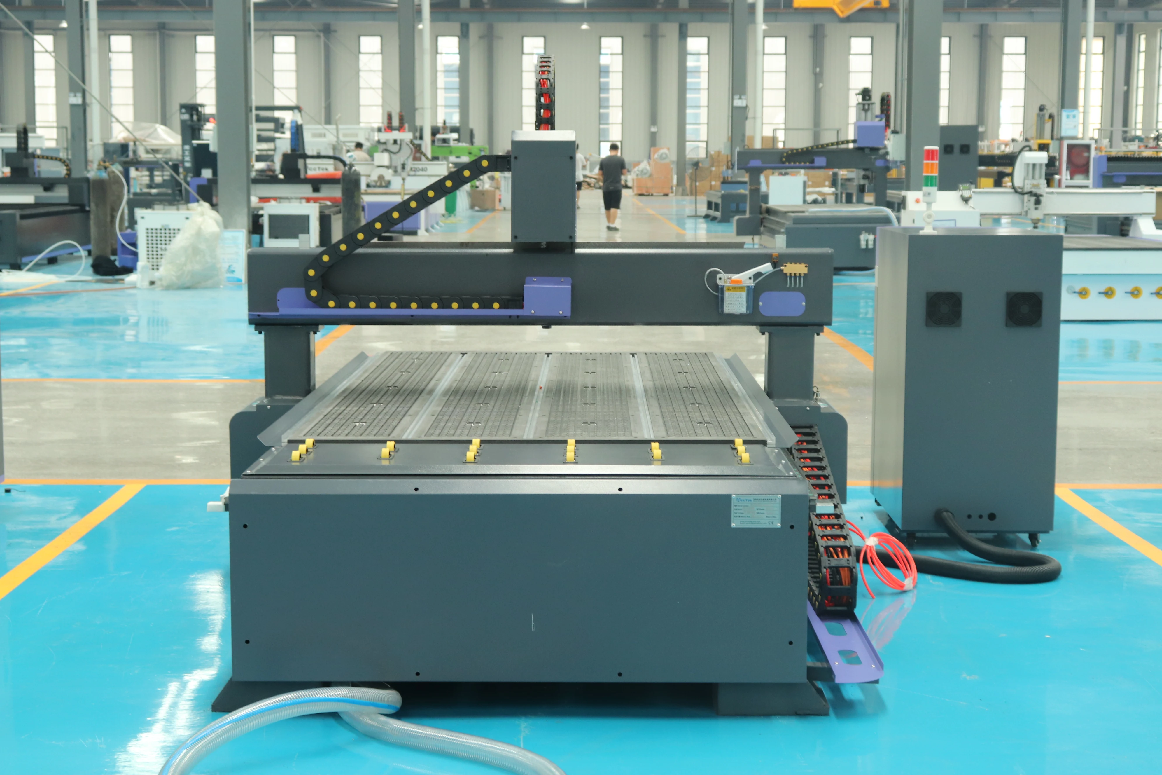 Máquina enrutadora CNC para puertas de madera MDF, enrutador para carpintería, 1325, China