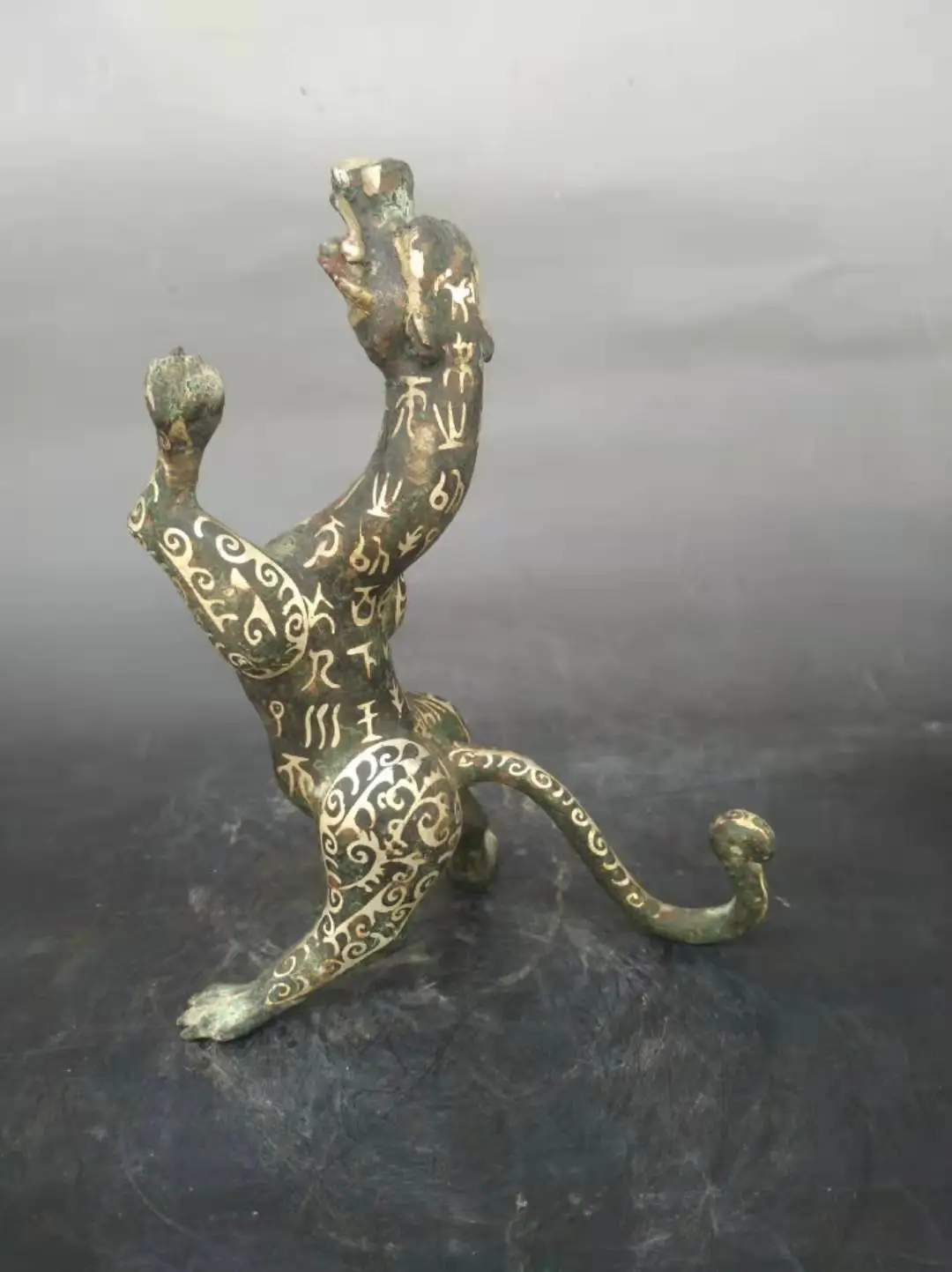 Rare Old Han Dyansty(25-186)silver&bronze Long-necked dragon statue