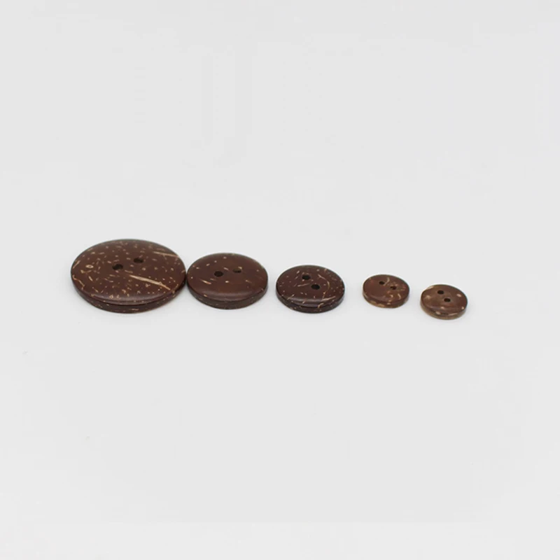 50 Pcs/Set Natural Coconut Buttons 2 Holes DIY Wooden Sewing Buttons Scrapbooking Wooden Flatback Button Garment Decoration