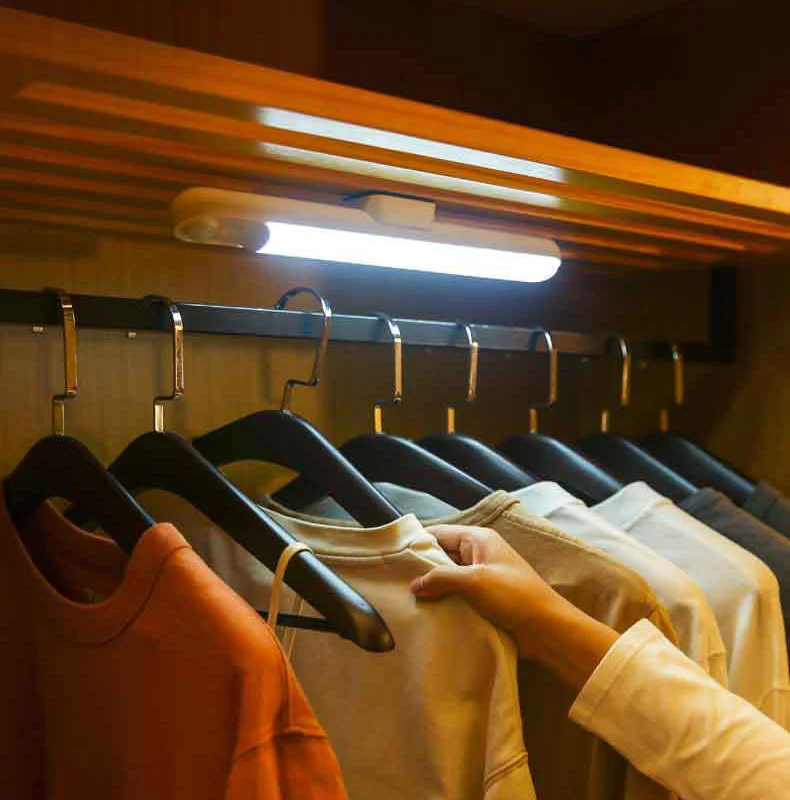

LED Desk Lamp Hanging Magnetic USB Charging Cabinet Light Stepless Dimming Bar Closet Night Light Wardrobe Lighting