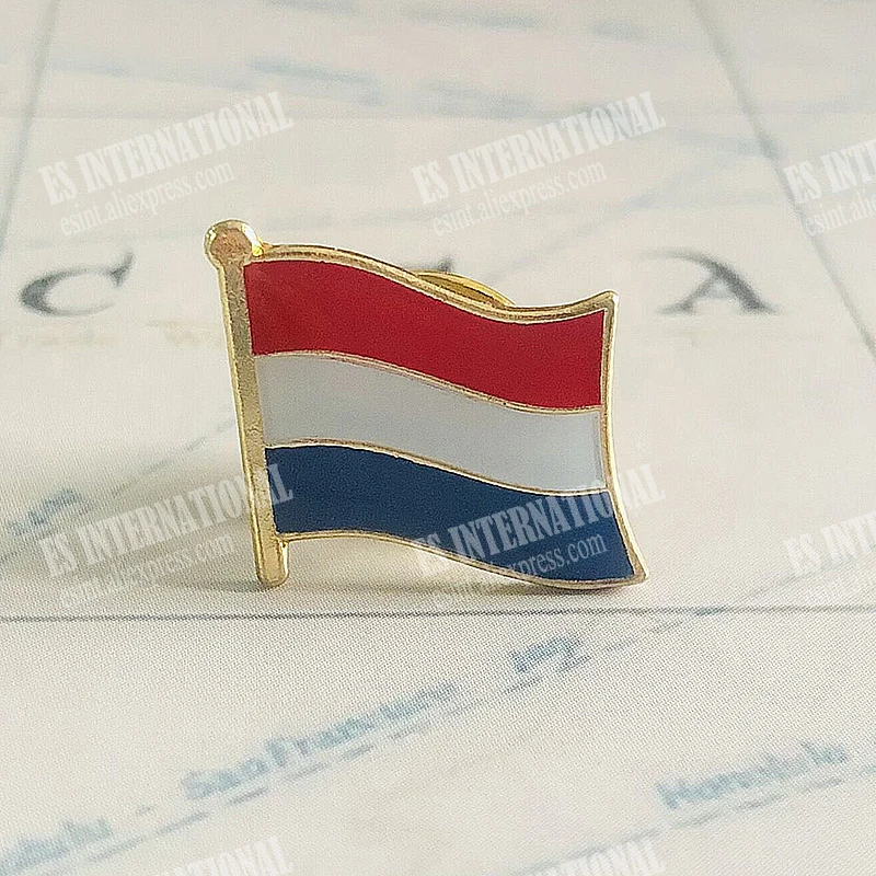 Netherlands National Flag Lapel Pins Crystal Epoxy Metal Enamel Badge Paint Brooch Souvenir Suit Personality Commemorative Gifts