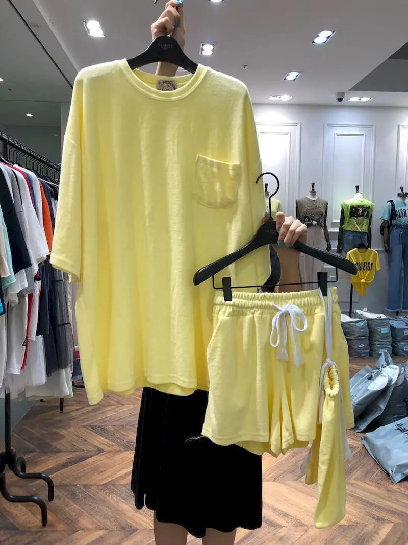 

2024 Summer New Womens Suit Casual Sports Suit Korea Solid Color Loose Round Neck Short Sleeve T-shirt Short Pants Two Piece Set