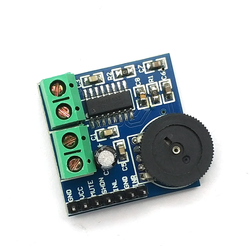 وحدة مضخم طاقة صغيرة مزدوجة المسار ، باإم 8403 ، ضبط مستوى الصوت