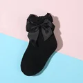 black bow