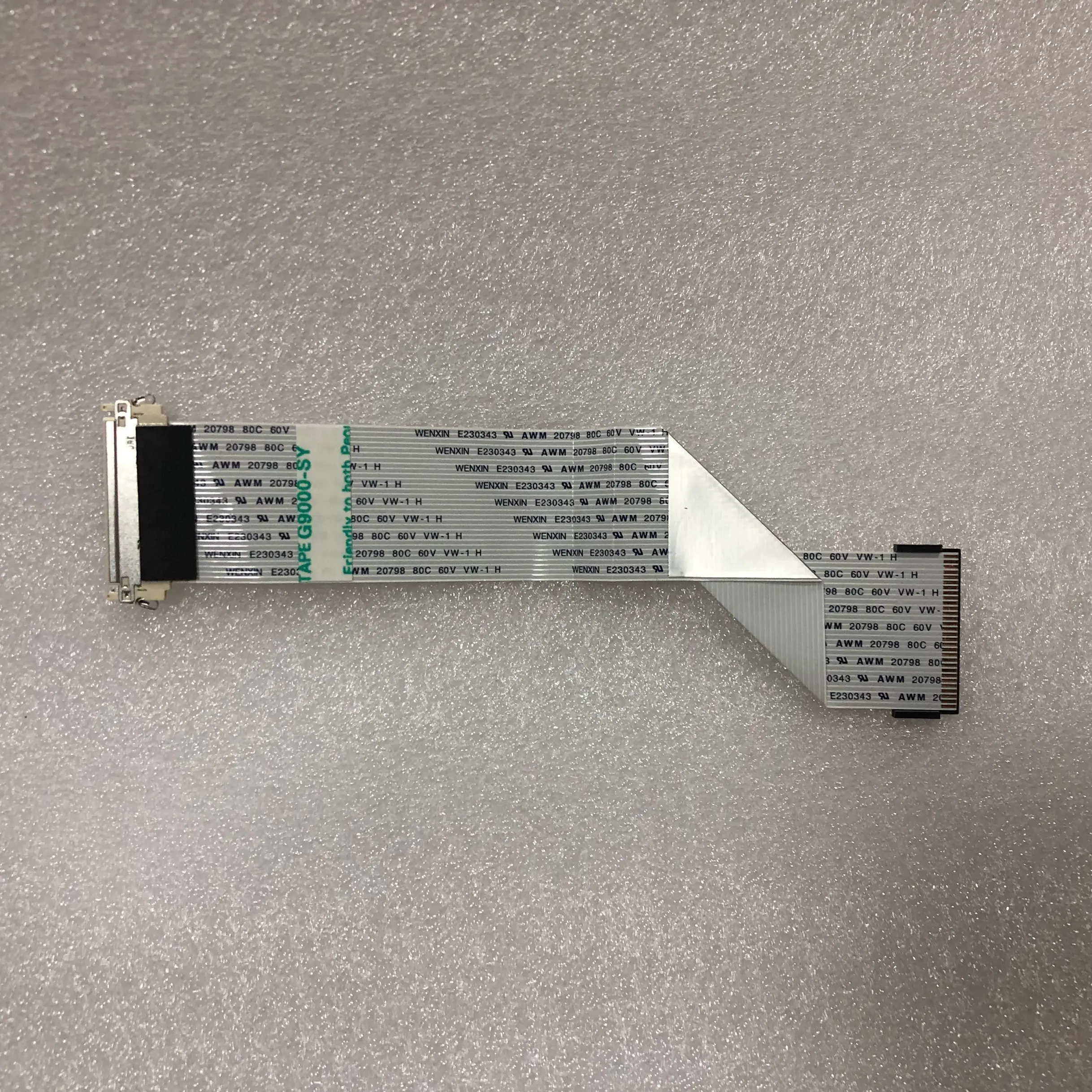 

1PCS 30pin Ribbon cable - WENXIN E230343 AWM 20798 80C 60V VW-1 Flexible FFC cable ( 30*190*1.0 - B )