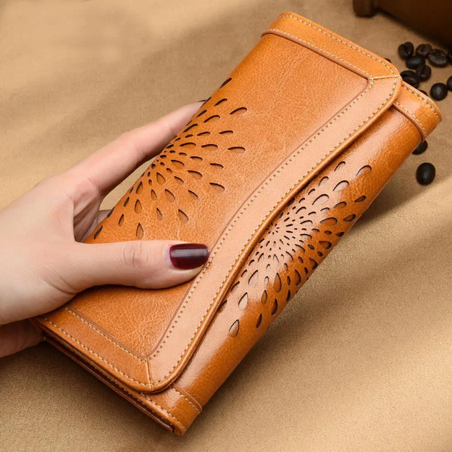 

2018 New luxury fashion hollow wallet female long section of large-capacity women's credit card bags