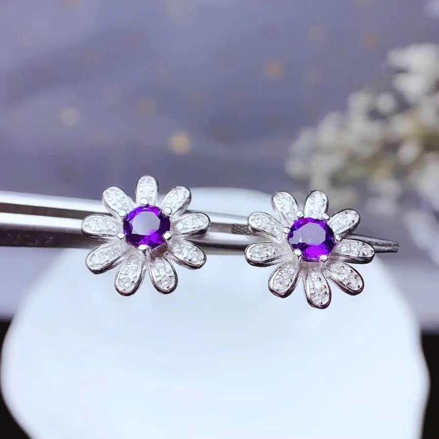 

Серьги из натурального аметиста. Новый особенный. Серебро 925 пробы. Дешево и модно