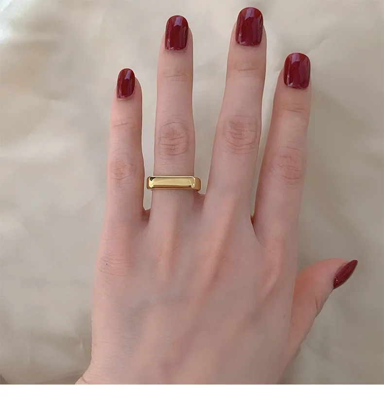 YUN RUO Gold Metal Cold Wind Exaggerated Personality Wide Version 316 L Titanium Steel 18K Gold Plated Index Finger Ring Female