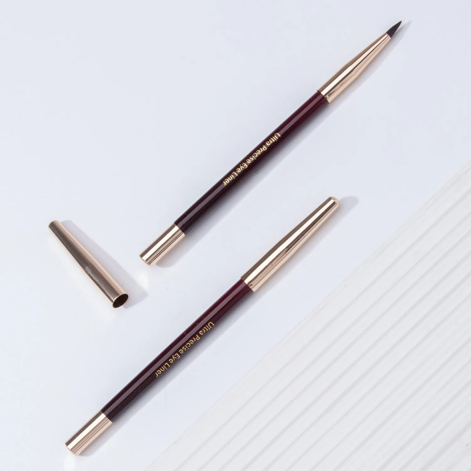 Ultra Fine Eyeliner Makeup Brush Travel Size Limited Red Super-Fine Firm Eye Cosmetic Brush Beauty Tool