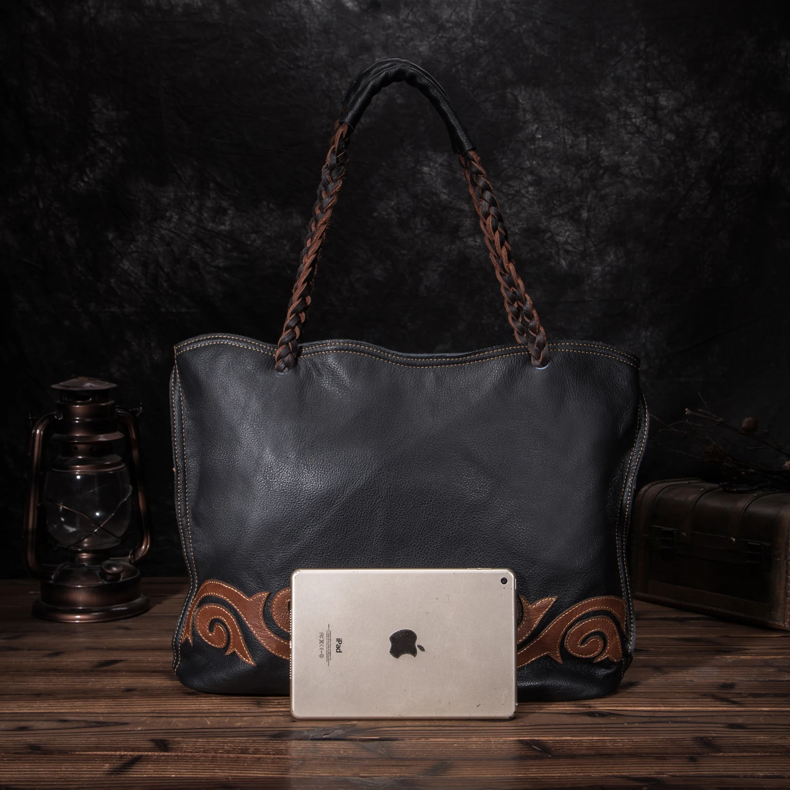 2019 100% GENUINE LEATHER Famous Brand Luxury Ladies Large Shopping handbag Shoulder bag Women female ol elegant Tote bag 6777