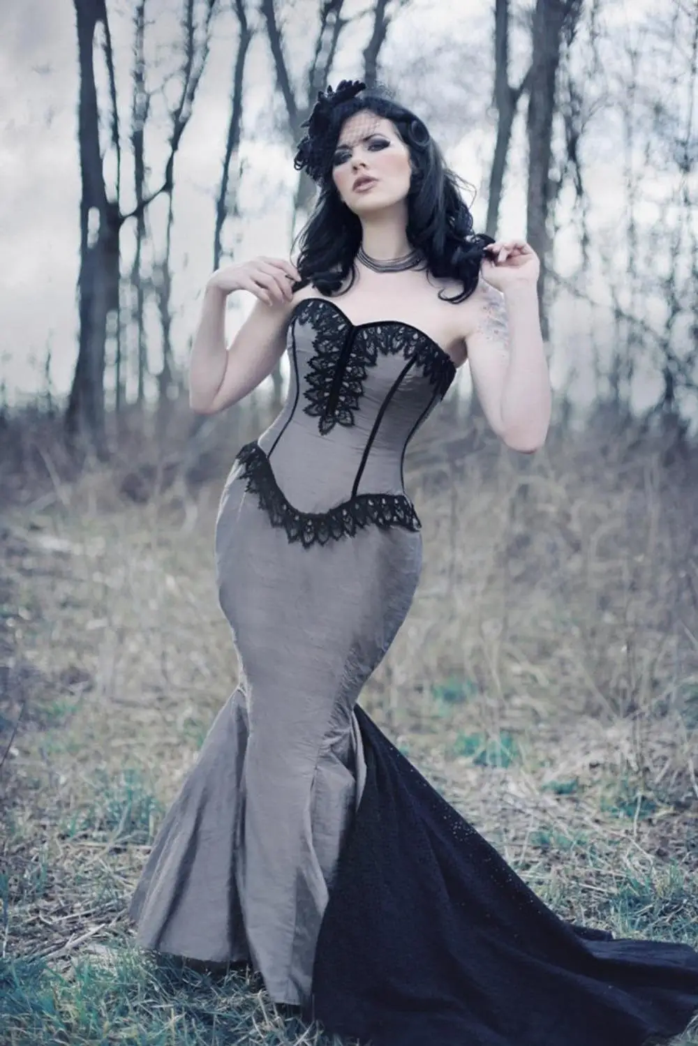 Abiti da sposa a sirena gotica corsetto senza spalline grigio e nero abiti da sposa lunghi in raso Appliques di pizzo senza maniche Vintage Vestido