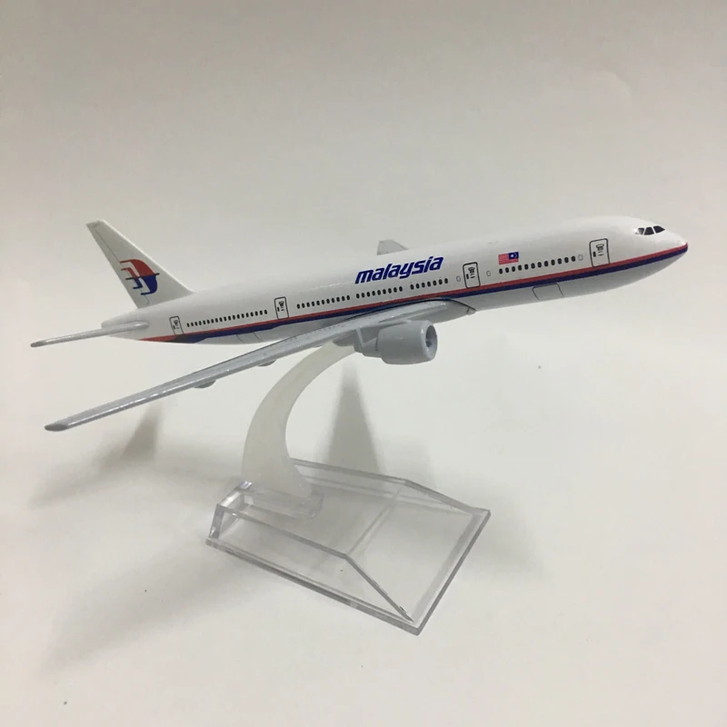 JASON TUTU 16cm Malaysia Airlines Boeing 777 Plane Model Airplane Model Aircraft Model 1:400 Diecast Metal planes toy