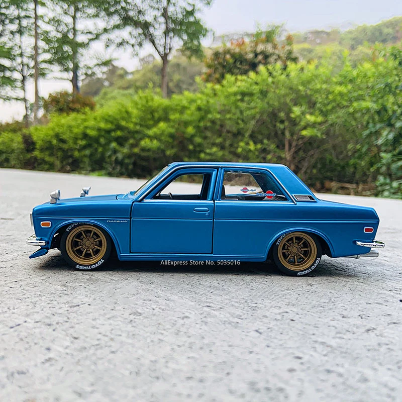 Maisto 1:24 Tokyo MOD Nissan 1971 DATSUN 510 alloy car model handicraft decoration collection toy tool gift die-casting