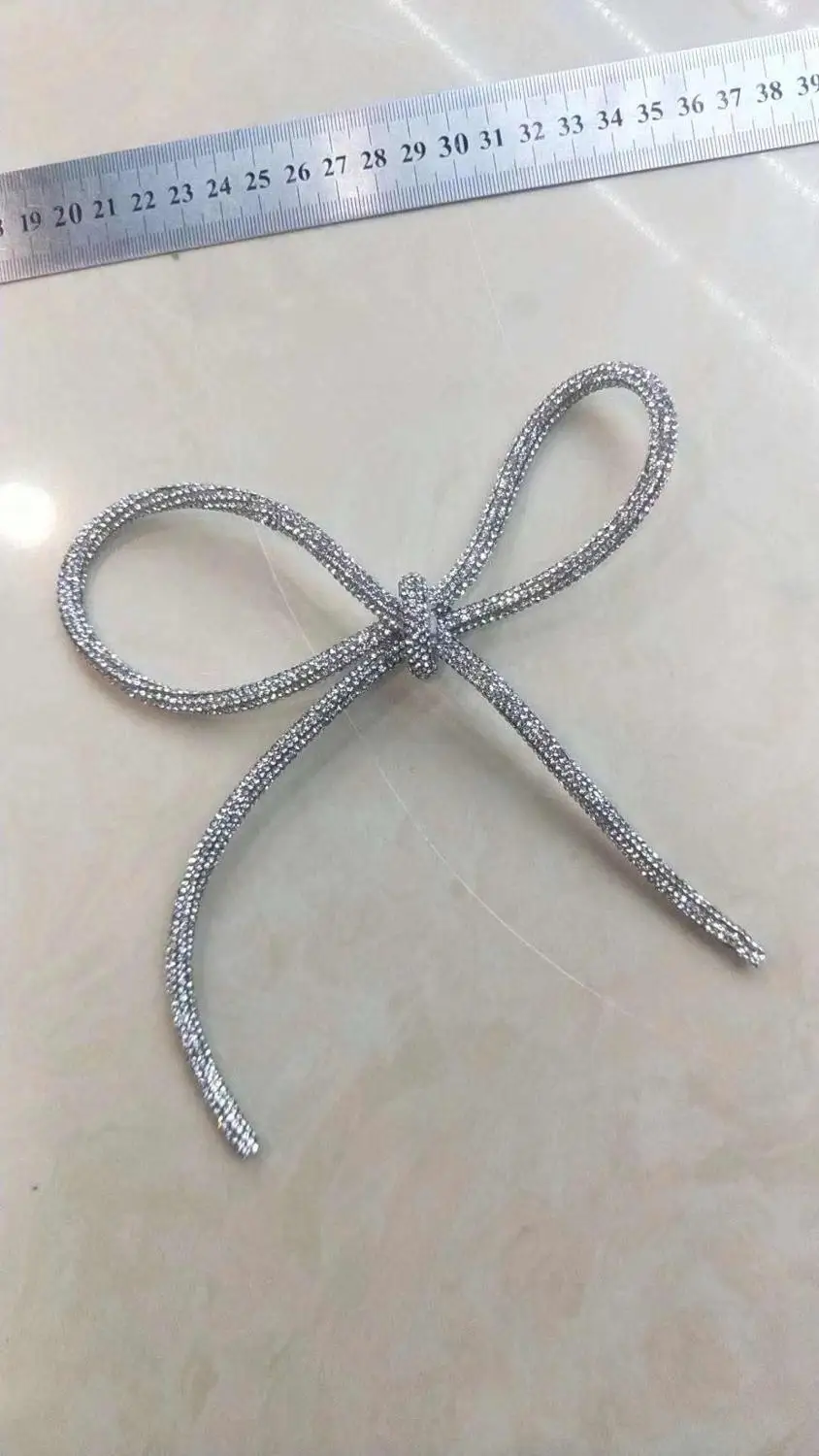 NUOVO Fiocco di Strass Spille per il Vestito Delle Donne Grande Elegante Bowknot decorazione Spille di Stile di estate di Alta Qualità Spilla Regalo