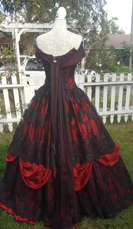 Vestidos de novia rojos y negros vintage 2025, apliques de encaje de talla grande con cordones en la espalda, corsé, Top gótico, vestidos de novia de Bella Durmiente