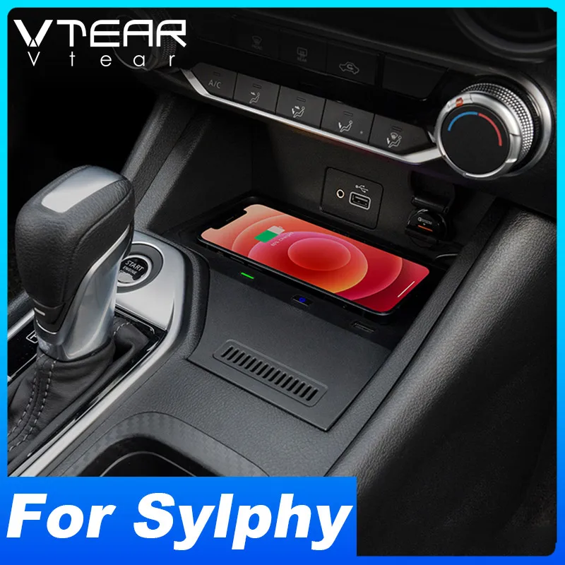 Car Wireless Charger Fast Mobile Phone Charging Panel Adapter For Nissan Sylphy Sentra Interior Product Accessories 2020 2021