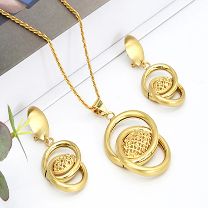 

Dubai Fashion Jewelry Sets For Women Gold Color Celebrity Necklace Pendant Earrings African Statement Bridal Wedding Party Gift