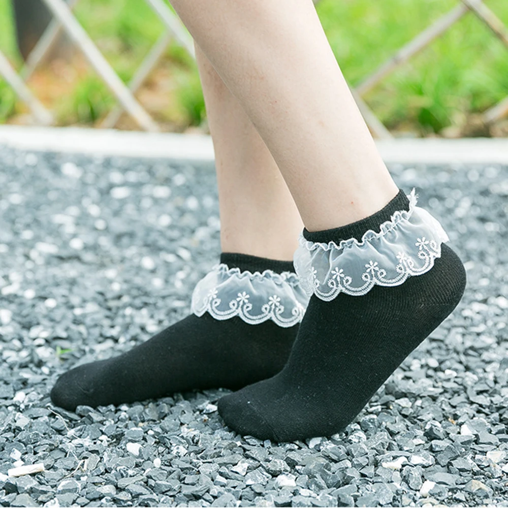 Women Harajuku Sweet Retro Lace Short Socks Lolita Frilly Ruffle Cotton Princess Socks Girls Soft Comfortable Solid Ankle Socks