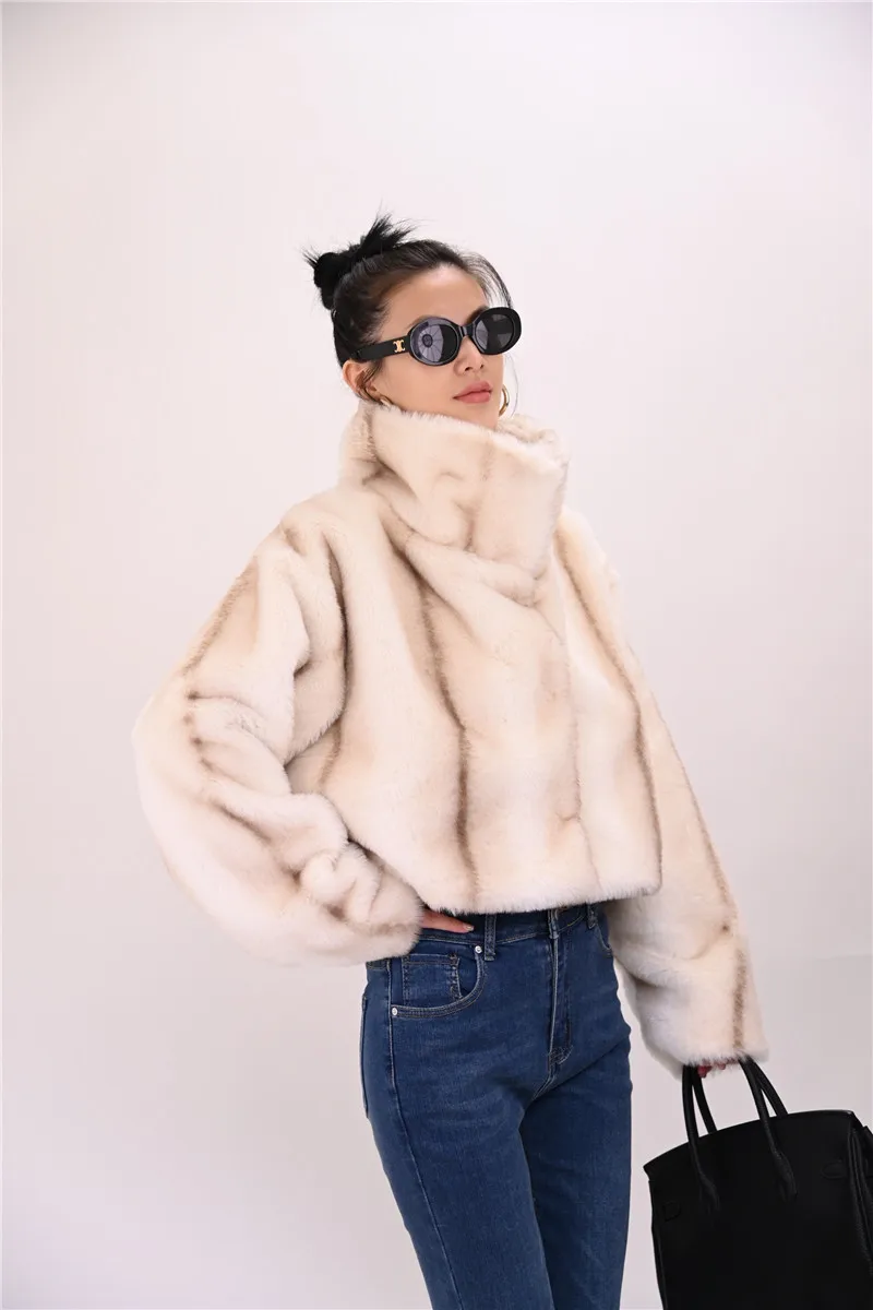 Luxury Faux Mink Fur Coat for Women, Cropped Fluffy Jacket Warm Short Overcoat Korean Winter Coat for Ladies Fake Fur Coat