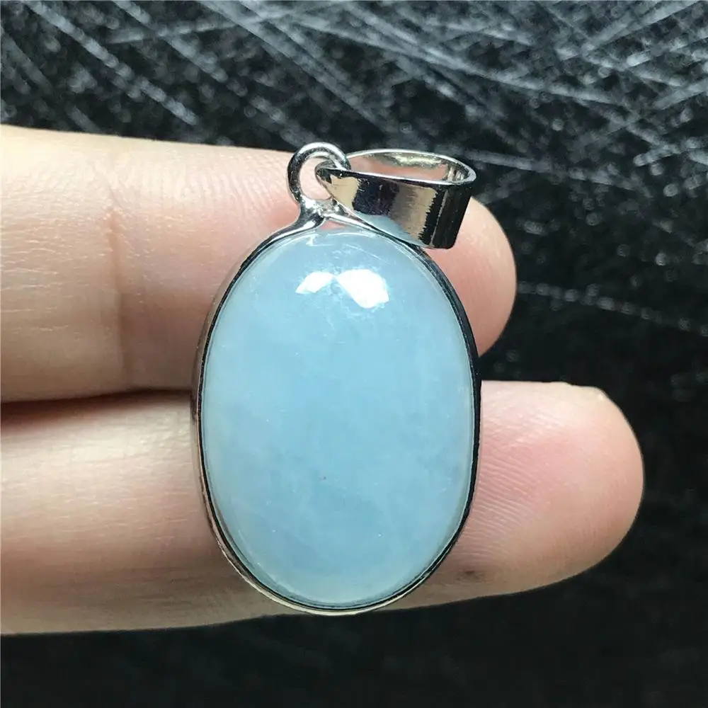 

Natural Blue Aquamarine Necklace Pendant Jewelry For Women Men Lucky Gift Crystal Oval Clear 23x17x9mm Beads Stone Silver AAAAA