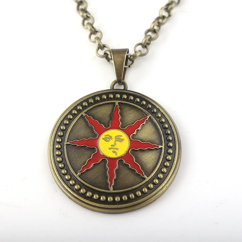 Hot Game Dark Souls 3 Necklace Sun Rider Solaire Round Sun Logo Pendant Necklace for Women Men Casual Clothing Accessories
