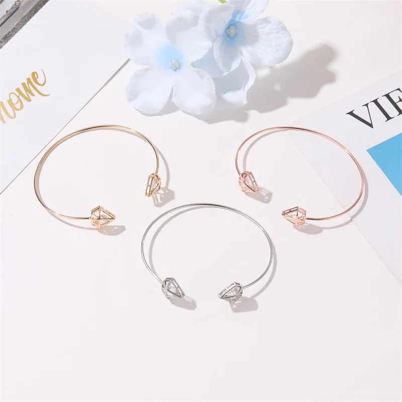 Golden Rose Gold Silver Plated Triangle Hollow Simple Zircon Glossy C-shape Roundness Geometry Opening Copper Bangles for Women