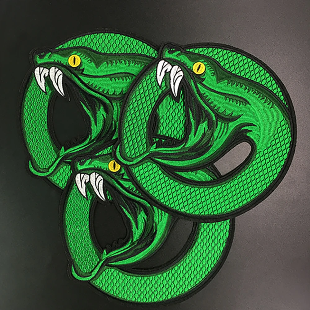 1 pezzo moda grande serpente verde toppe termoadesive per abbigliamento Applique abbigliamento ricamo Punk T-shirt giacca decorazione