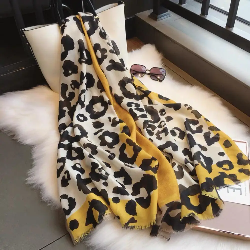 2022 Spain Fashion Ombre Sexy Leopard Fringe Viscose Scarf Lady Print Soft Hijab Shawls and Wraps Pashmina Muslim Stole 180*90Cm