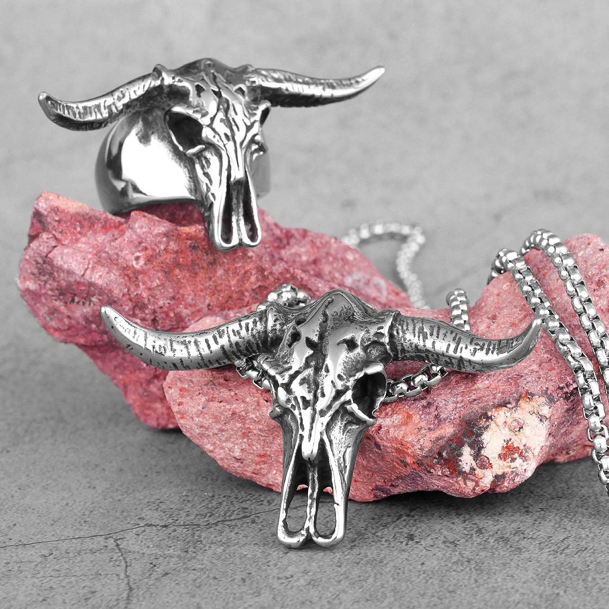 Bison Skull Animal Stainless Steel Men Necklaces Pendants Chain Punk HipHop for Boyfriend Male Jewelry Creativity Gift Wholesale