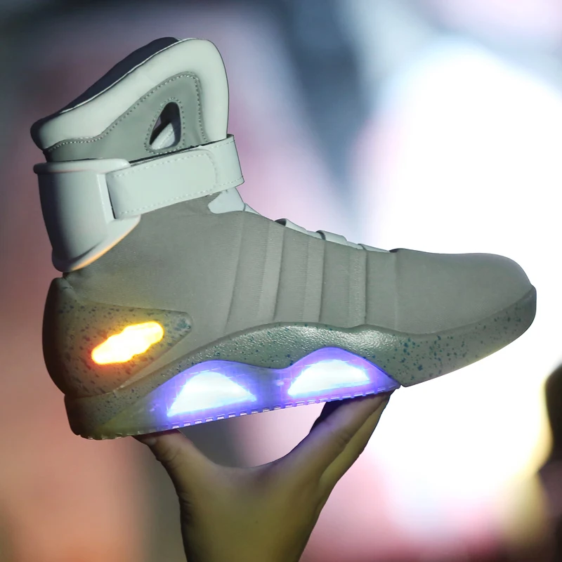 Chaussures de basket-ball lumineuses à LED pour hommes, baskets montantes, chaussures de cosplay, \