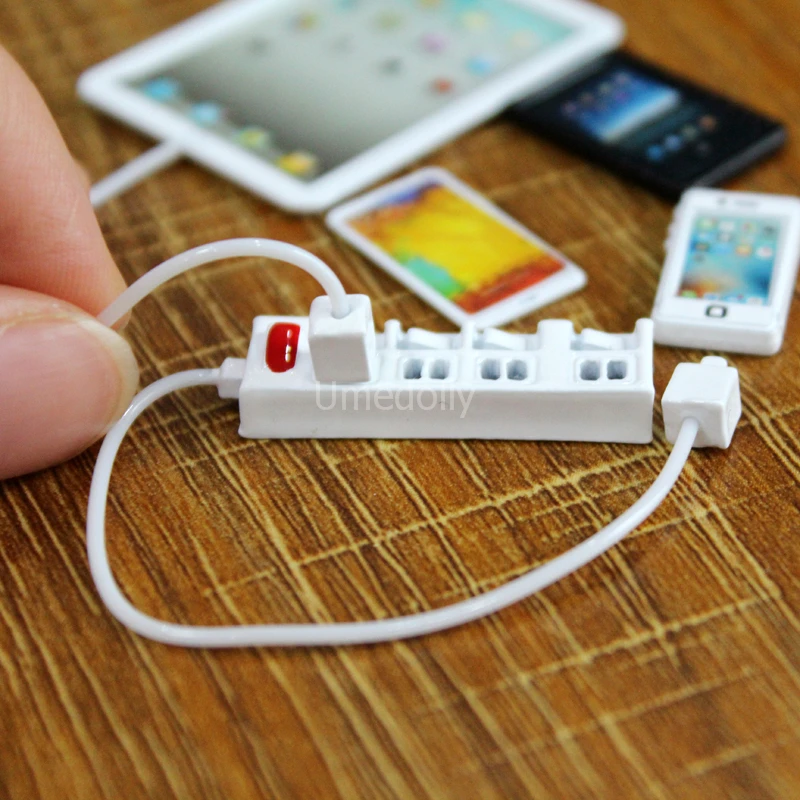 1PCS 1:12 Miniature Dollhouse Socket Charging Cable for Mini Mobile Phone Model Barbies Blyth Doll House Decoration Accessories