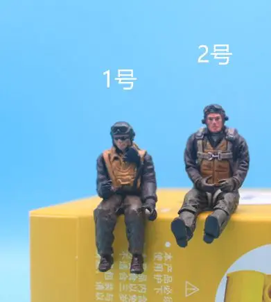 

pvc figure 1:32 model toy world war 2 pilots 2pcs/set