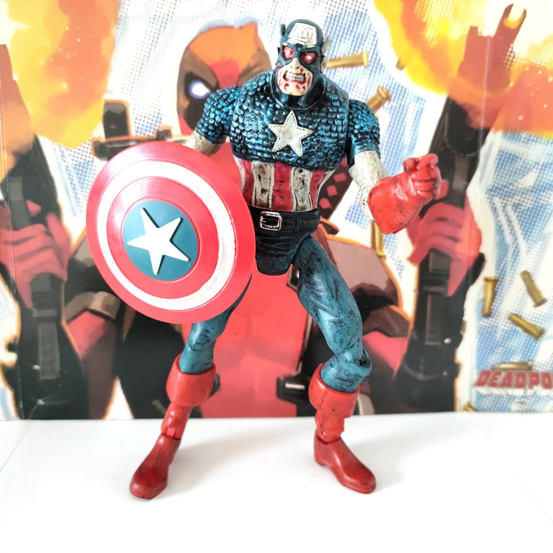 Toybiz Marvel Select Diamond DST Zombie Captain American 7