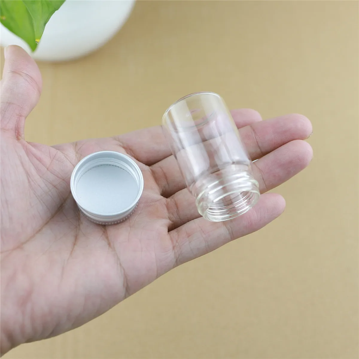 15 PCS 2*3*5CM 20ml Cute Small Glass Bottles Aluminum Caps Glass Tiny Jars Vials Transparent Glass Containers Wishing Bottles